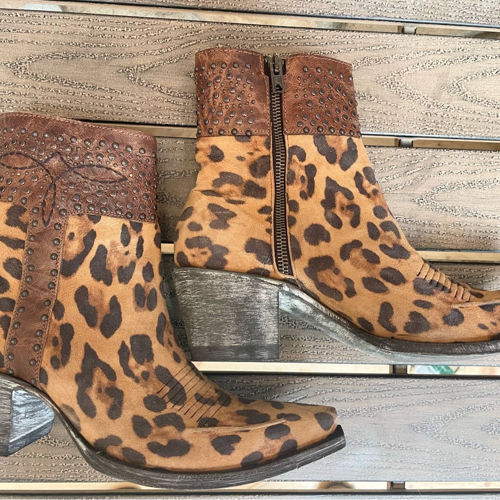OLD GRINGO*Leopard Print suede & metal Stud Mid Ankle Side Zip boots snip toe 8 - Picture 10 of 13